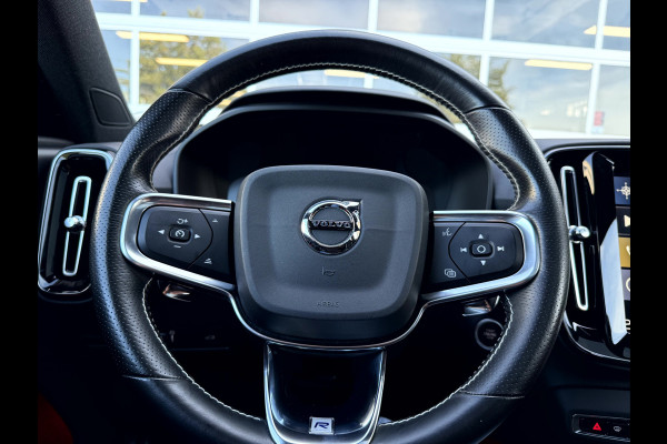Volvo XC40 2.0 T5 AWD R-Design Intro Edition 20''Lmv, Panoramadak, Trekhaak