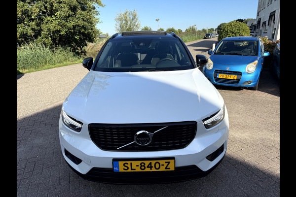 Volvo XC40 2.0 T5 AWD R-Design Intro Edition 20''Lmv, Panoramadak, Trekhaak