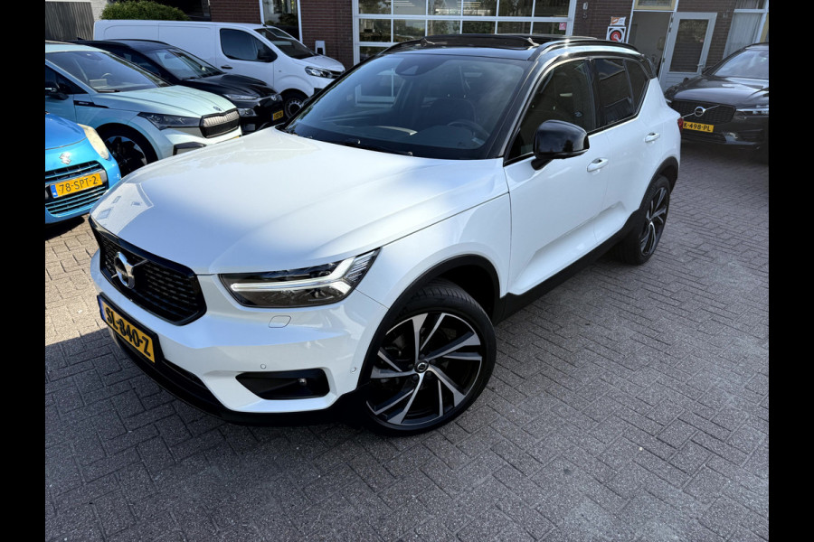 Volvo XC40 2.0 T5 AWD R-Design Intro Edition 20''Lmv, Panoramadak, Trekhaak