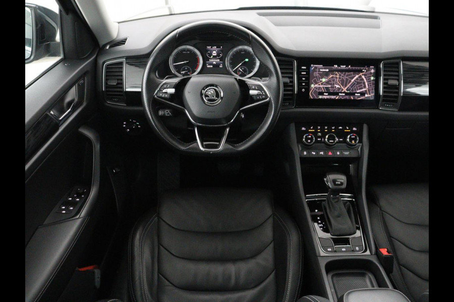 Škoda Kodiaq 1.5 TSI Business Edition Plus | Panoramadak | Trekhaak | Leder | Memory | Adaptive cruise | 360 camera | Carplay | Sfeerverlichting | Canton sound | Full LED