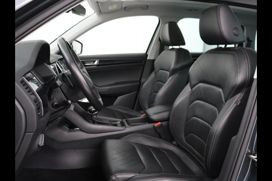 Škoda Kodiaq 1.5 TSI Business Edition Plus | Panoramadak | Trekhaak | Leder | Memory | Adaptive cruise | 360 camera | Carplay | Sfeerverlichting | Canton sound | Full LED
