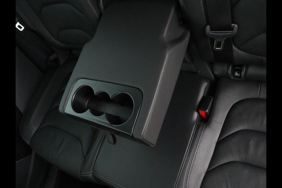 Škoda Kodiaq 1.5 TSI Business Edition Plus | Panoramadak | Trekhaak | Leder | Memory | Adaptive cruise | 360 camera | Carplay | Sfeerverlichting | Canton sound | Full LED