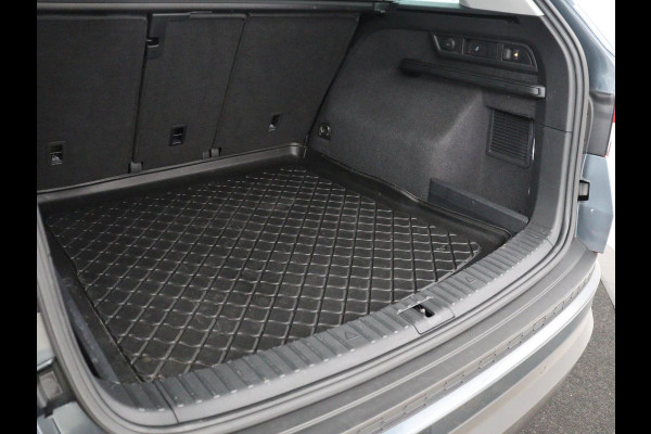 Škoda Kodiaq 1.5 TSI Business Edition Plus | Panoramadak | Trekhaak | Leder | Memory | Adaptive cruise | 360 camera | Carplay | Sfeerverlichting | Canton sound | Full LED