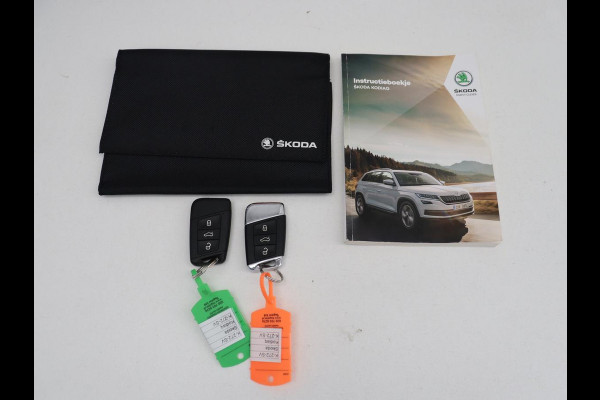 Škoda Kodiaq 1.5 TSI Business Edition Plus | Panoramadak | Trekhaak | Leder | Memory | Adaptive cruise | 360 camera | Carplay | Sfeerverlichting | Canton sound | Full LED