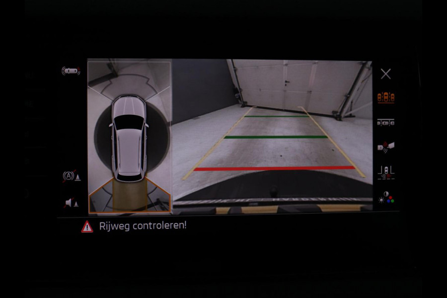 Škoda Kodiaq 1.5 TSI Business Edition Plus | Panoramadak | Trekhaak | Leder | Memory | Adaptive cruise | 360 camera | Carplay | Sfeerverlichting | Canton sound | Full LED