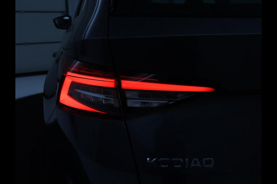 Škoda Kodiaq 1.5 TSI Business Edition Plus | Panoramadak | Trekhaak | Leder | Memory | Adaptive cruise | 360 camera | Carplay | Sfeerverlichting | Canton sound | Full LED