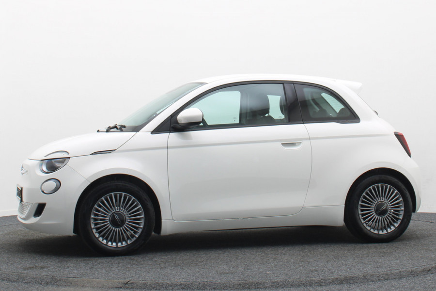 Fiat 500E Icon 42 kWh SOH 96%, Virtual Cockpit, Apple Carplay, Climate, Lane Assist, 16"