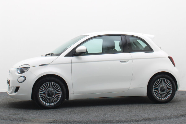 Fiat 500E Icon 42 kWh SOH 96%, Virtual Cockpit, Apple Carplay, Climate, Lane Assist, 16"