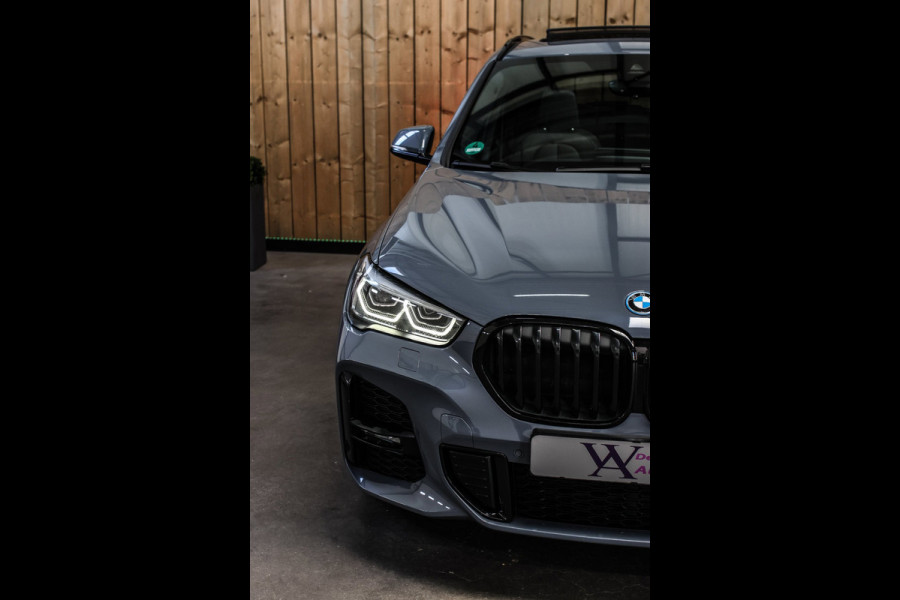 BMW X1 XDrive25e M-Sport *Pano*H/K*Head-Up*Camera*Keyless*Trekhaak*