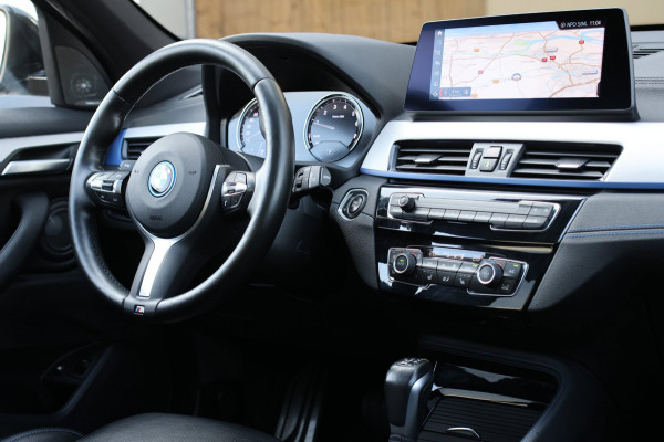 BMW X1 XDrive25e M-Sport *Pano*H/K*Head-Up*Camera*Keyless*Trekhaak*