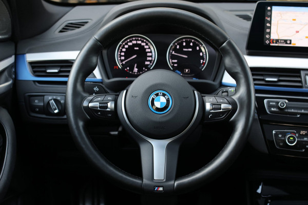 BMW X1 XDrive25e M-Sport *Pano*H/K*Head-Up*Camera*Keyless*Trekhaak*
