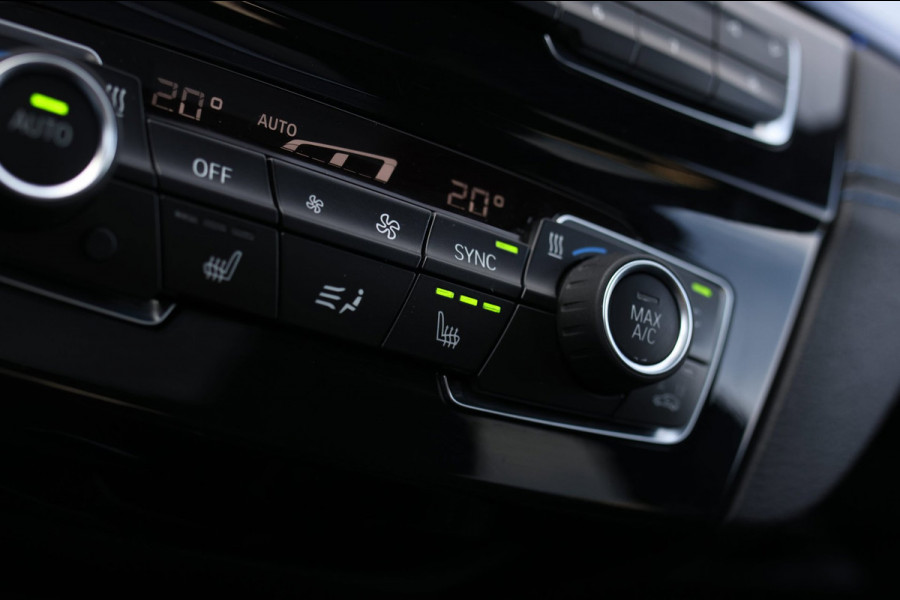 BMW X1 XDrive25e M-Sport *Pano*H/K*Head-Up*Camera*Keyless*Trekhaak*