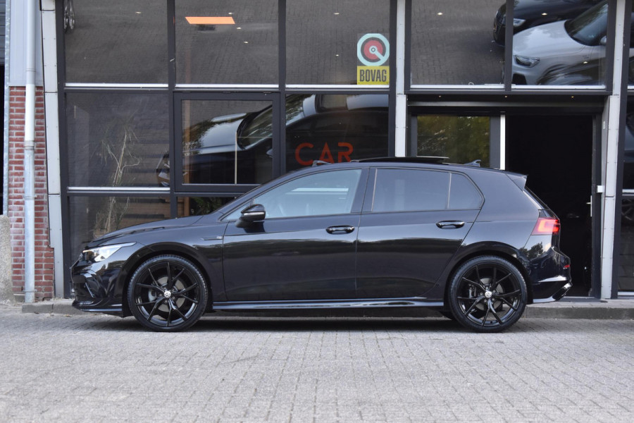 Volkswagen Golf 1.5 eTSI R-Line Pano HUD IQ H/K Lane Keyless Camera ACC