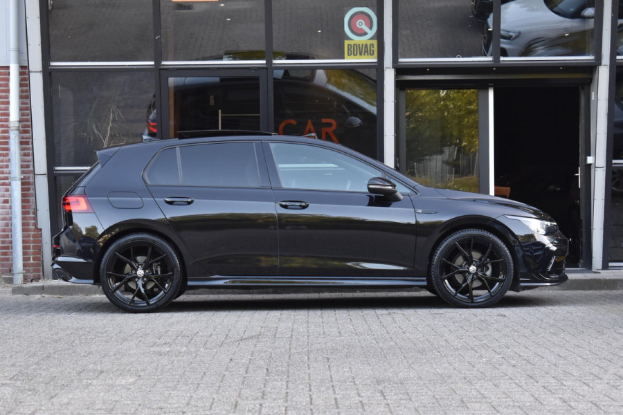 Volkswagen Golf 1.5 eTSI R-Line Pano HUD IQ H/K Lane Keyless Camera ACC