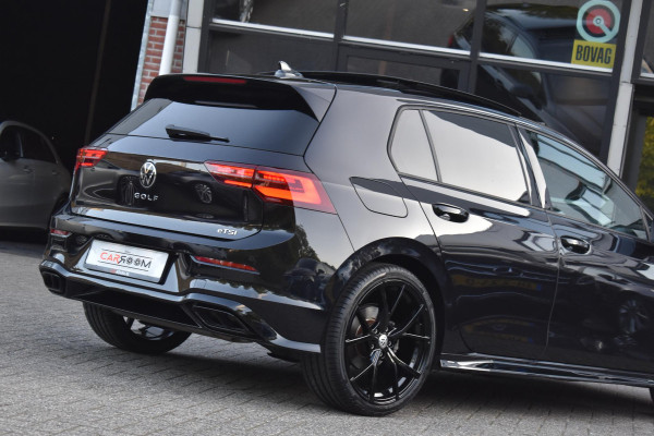 Volkswagen Golf 1.5 eTSI R-Line Pano HUD IQ H/K Lane Keyless Camera ACC