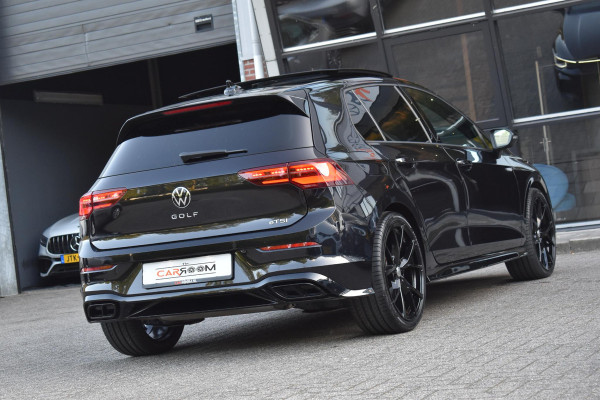 Volkswagen Golf 1.5 eTSI R-Line Pano HUD IQ H/K Lane Keyless Camera ACC