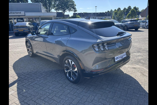 Ford Mustang Mach-E Extended Premium AWD 98 kWh 351pk | Panoramadak | 1.500kg Trekgewicht
