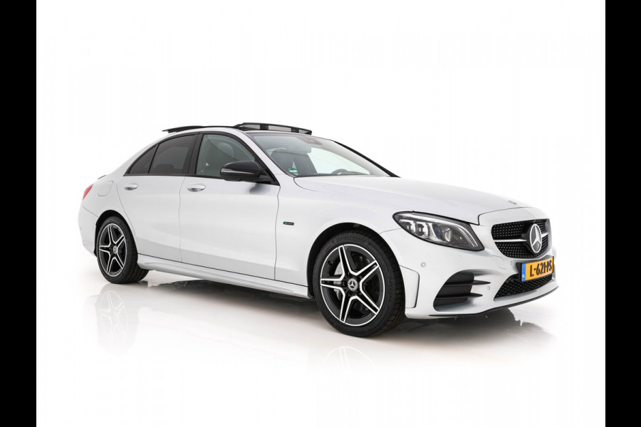 Mercedes-Benz C-Klasse 300 e Business Solution AMG Limited (Plug-in) {SoH-94%} (INCL.BTW) Aut. *PANO | LEATHER-MICROFIBRE | MULTIBEAM-LED | TOP-VIEW | DIGI-COCKPIT | BLIND-SPOT | HEATED-SPORTSEATS | SHIFT-PADDLES | NAVI-FULLAMP | PRIVACY-GLASS | PDC | CRUISE | TOWBAR |