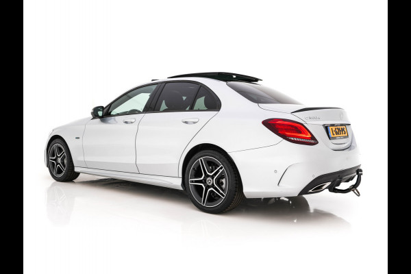 Mercedes-Benz C-Klasse 300 e Business Solution AMG Limited (Plug-in) {SoH-94%} (INCL.BTW) Aut. *PANO | LEATHER-MICROFIBRE | MULTIBEAM-LED | TOP-VIEW | DIGI-COCKPIT | BLIND-SPOT | HEATED-SPORTSEATS | SHIFT-PADDLES | NAVI-FULLAMP | PRIVACY-GLASS | PDC | CRUISE | TOWBAR |