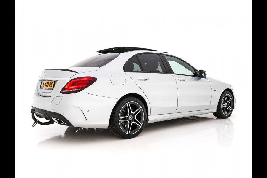 Mercedes-Benz C-Klasse 300 e Business Solution AMG Limited (Plug-in) {SoH-94%} (INCL.BTW) Aut. *PANO | LEATHER-MICROFIBRE | MULTIBEAM-LED | TOP-VIEW | DIGI-COCKPIT | BLIND-SPOT | HEATED-SPORTSEATS | SHIFT-PADDLES | NAVI-FULLAMP | PRIVACY-GLASS | PDC | CRUISE | TOWBAR |