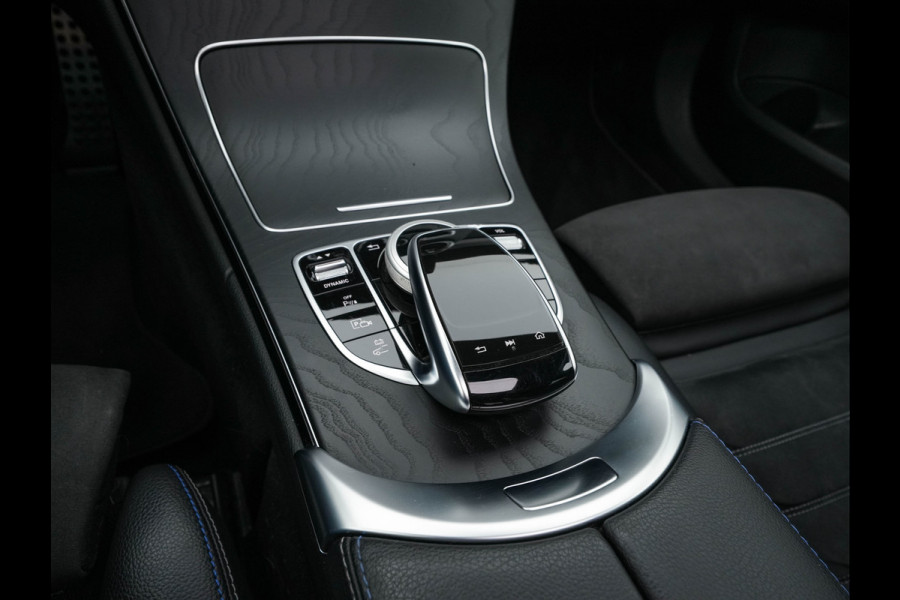 Mercedes-Benz C-Klasse 300 e Business Solution AMG Limited (Plug-in) {SoH-94%} (INCL.BTW) Aut. *PANO | LEATHER-MICROFIBRE | MULTIBEAM-LED | TOP-VIEW | DIGI-COCKPIT | BLIND-SPOT | HEATED-SPORTSEATS | SHIFT-PADDLES | NAVI-FULLAMP | PRIVACY-GLASS | PDC | CRUISE | TOWBAR |