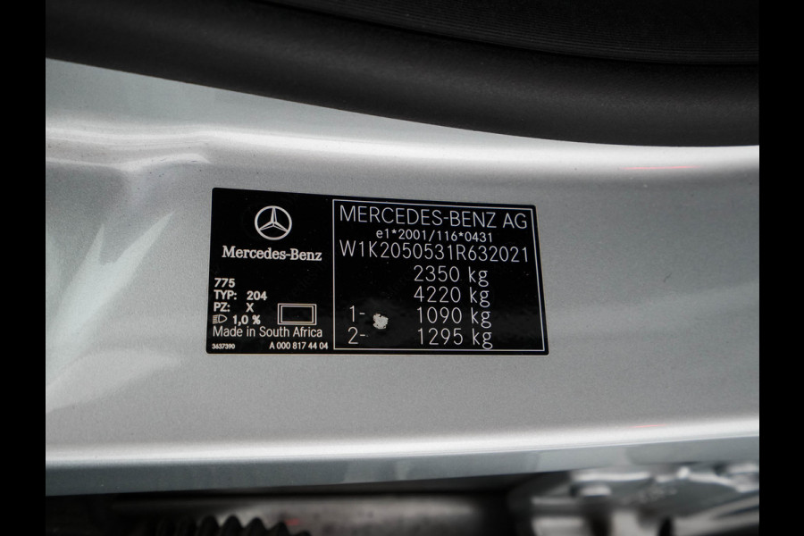 Mercedes-Benz C-Klasse 300 e Business Solution AMG Limited (Plug-in) {SoH-94%} (INCL.BTW) Aut. *PANO | LEATHER-MICROFIBRE | MULTIBEAM-LED | TOP-VIEW | DIGI-COCKPIT | BLIND-SPOT | HEATED-SPORTSEATS | SHIFT-PADDLES | NAVI-FULLAMP | PRIVACY-GLASS | PDC | CRUISE | TOWBAR |