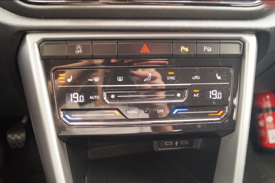 Volkswagen T-Roc 1.5 TSI 150pk Life Business -NAVI-ECC-CAM-LED-DIGI-