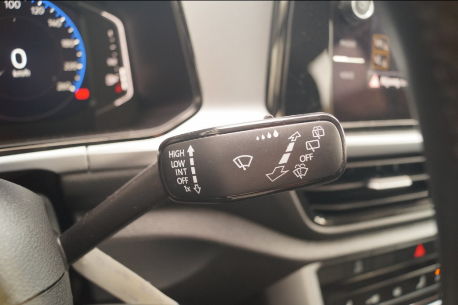 Volkswagen T-Roc 1.5 TSI 150pk Life Business -NAVI-ECC-CAM-LED-DIGI-