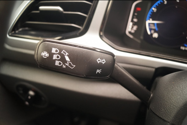 Volkswagen T-Roc 1.5 TSI 150pk Life Business -NAVI-ECC-CAM-LED-DIGI-