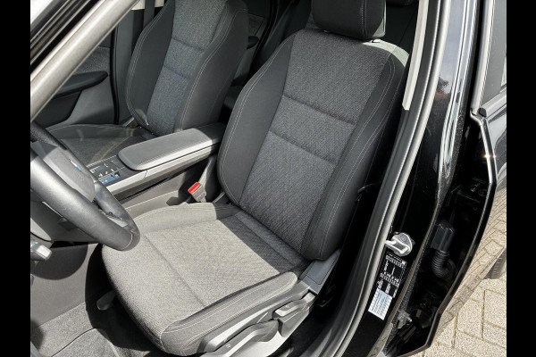 BMW X1 sDrive20i Automaat / Live Cockpit Plus / Navigatiesysteem / Parkeersensoren voor + achter / Active Guard / Cruise Control / DAB / Connected Package Professional / Parkarking Assitant / LED