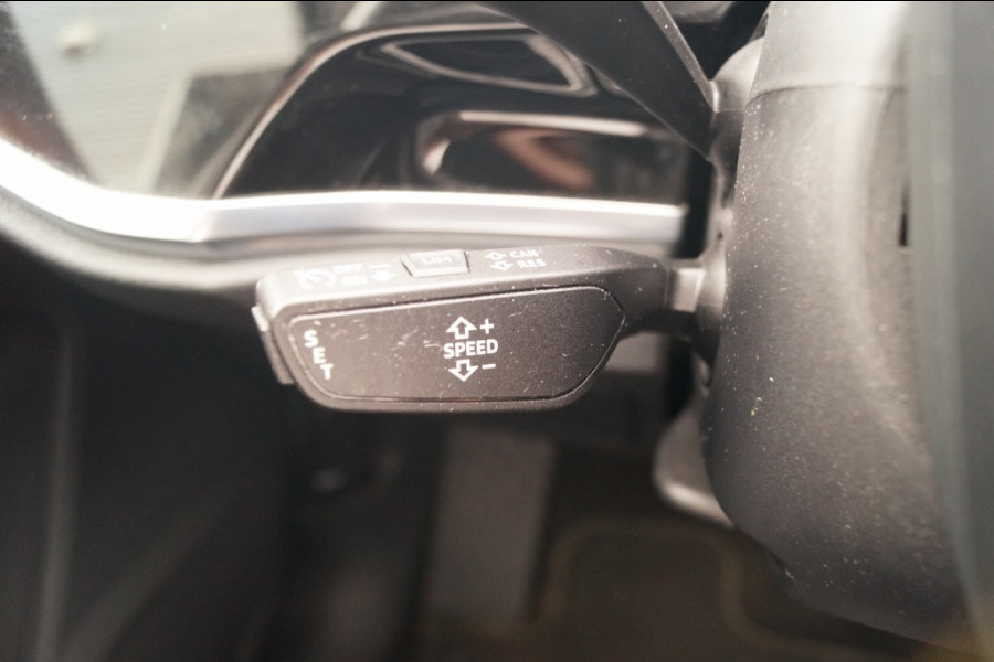 Audi Q3 45 TFSI e PHEV Edition -LEER-LED-PDC-NAVI-