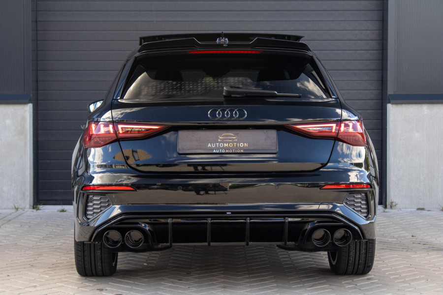 Audi A3 Sportback 45 TFSIe Sline Competition PANO MATRIX MAXTON KEYLESS