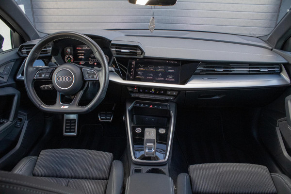 Audi A3 Sportback 45 TFSIe Sline Competition PANO MATRIX MAXTON KEYLESS