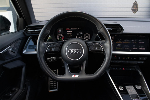 Audi A3 Sportback 45 TFSIe Sline Competition PANO MATRIX MAXTON KEYLESS