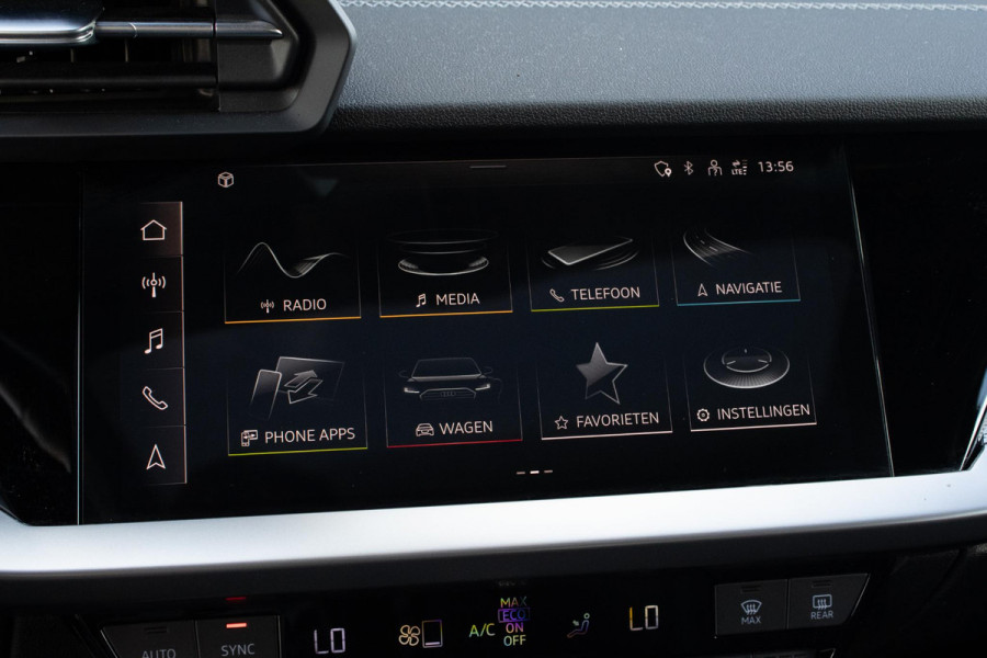 Audi A3 Sportback 45 TFSIe Sline Competition PANO MATRIX MAXTON KEYLESS