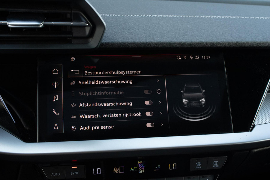 Audi A3 Sportback 45 TFSIe Sline Competition PANO MATRIX MAXTON KEYLESS