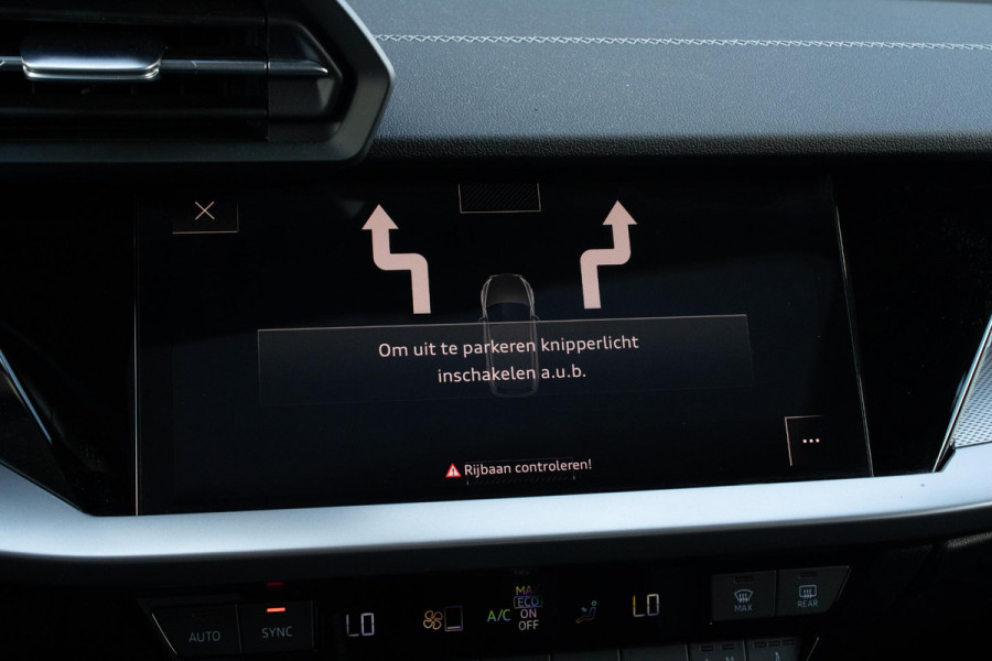 Audi A3 Sportback 45 TFSIe Sline Competition PANO MATRIX MAXTON KEYLESS