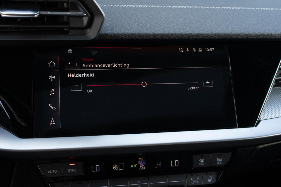 Audi A3 Sportback 45 TFSIe Sline Competition PANO MATRIX MAXTON KEYLESS