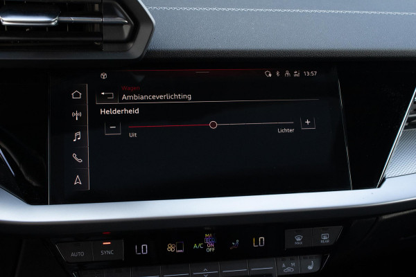 Audi A3 Sportback 45 TFSIe Sline Competition PANO MATRIX MAXTON KEYLESS