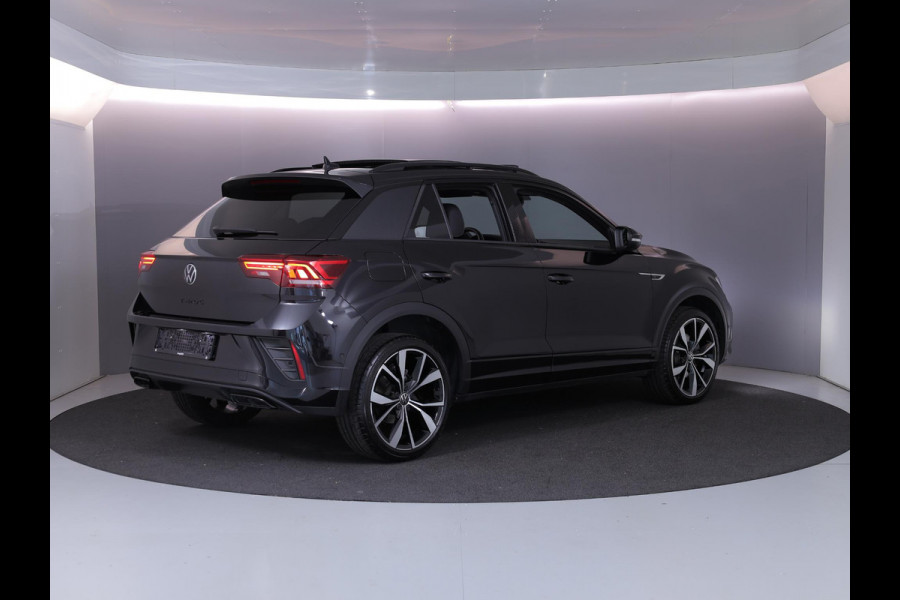 Volkswagen T-Roc 1.5 TSI R-Line Edition 150PK DSG | Panorama dak | Camera | Apple carplay | PDC|