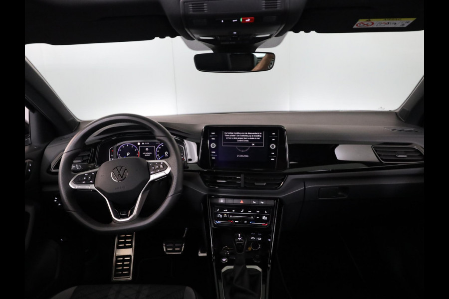 Volkswagen T-Roc 1.5 TSI R-Line Edition 150PK DSG | Panorama dak | Camera | Apple carplay | PDC|