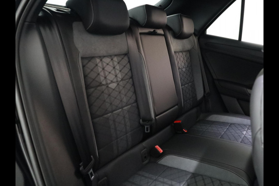 Volkswagen T-Roc 1.5 TSI R-Line Edition 150PK DSG | Panorama dak | Camera | Apple carplay | PDC|
