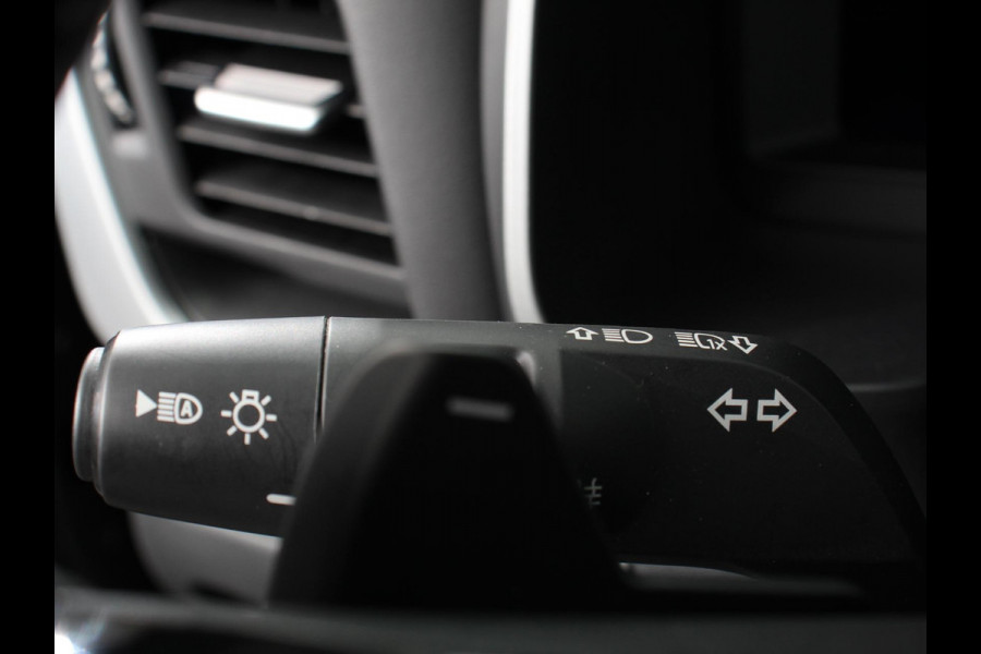 Nissan QASHQAI 1.3 MHEV Automaat N-Connecta Navigatie Climate Control Sfeerverlichting Camera 360 Verwarmde voorstoelen Adaptive Cruise Control Digitale Cockpit