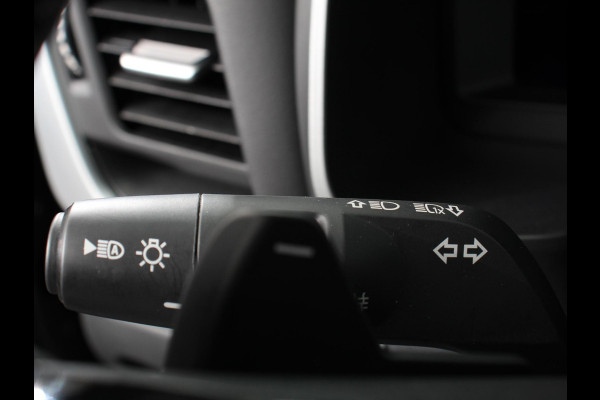 Nissan QASHQAI 1.3 MHEV Automaat N-Connecta Navigatie Climate Control Sfeerverlichting Camera 360 Verwarmde voorstoelen Adaptive Cruise Control Digitale Cockpit
