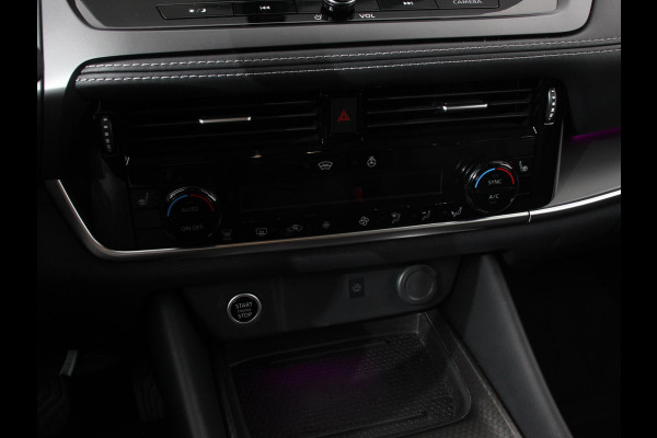 Nissan QASHQAI 1.3 MHEV Automaat N-Connecta Navigatie Climate Control Sfeerverlichting Camera 360 Verwarmde voorstoelen Adaptive Cruise Control Digitale Cockpit