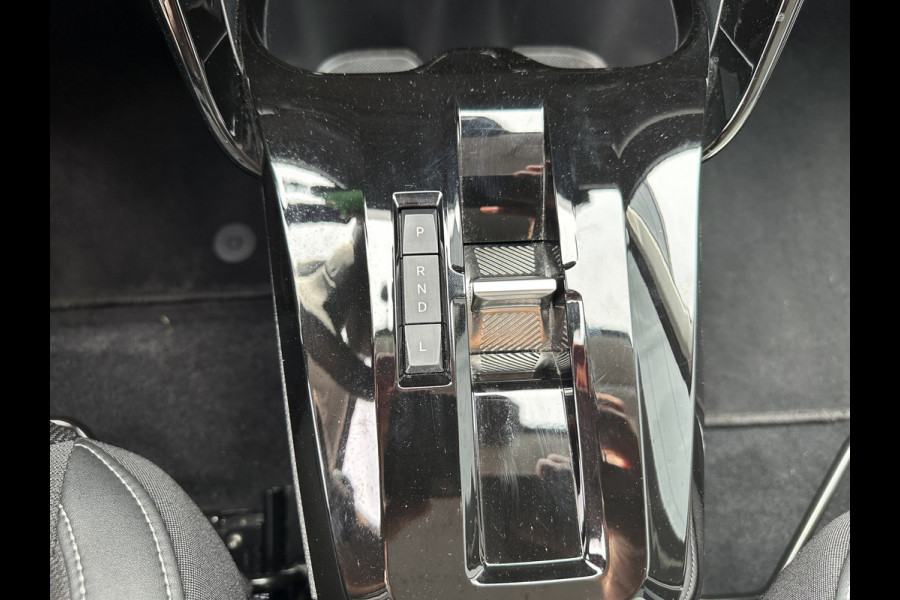 Citroën C3 Aircross 145pk Hybrid MAX (Camera - Navigatie - Dodehoek detectie - Automatische Airco - LED - Apple Carplay - Two Tone - V+A Parkeersens