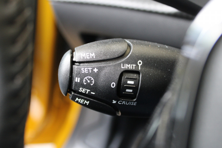 Peugeot e-208 EV Active Pack 50 kWh 92% SOH | Cruise control | Airco |