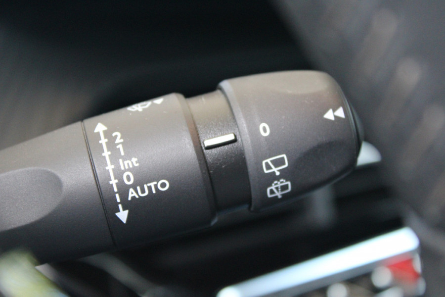 Peugeot e-208 EV Active Pack 50 kWh 92% SOH | Cruise control | Airco |