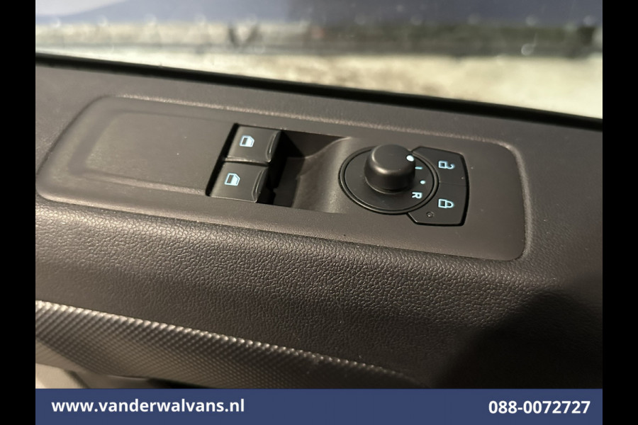 Ford Transit Custom 2.0 TDCI 136pk L2H1 Euro6 Airco | Camera | LED | Apple Carplay | Cruisecontrol Android Auto, Verwarmde voorruit, Parkeersensoren, Bijrijdersbank