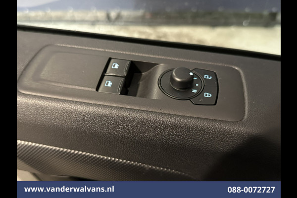 Ford Transit Custom 2.0 TDCI 136pk L2H1 Euro6 Airco | Camera | LED | Apple Carplay | Cruisecontrol Android Auto, Verwarmde voorruit, Parkeersensoren, Bijrijdersbank
